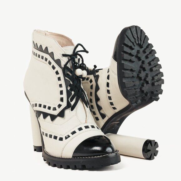 Sophia Webster White & Black Lace-Up Heeled Ankle Boots - Picture 4 of 11